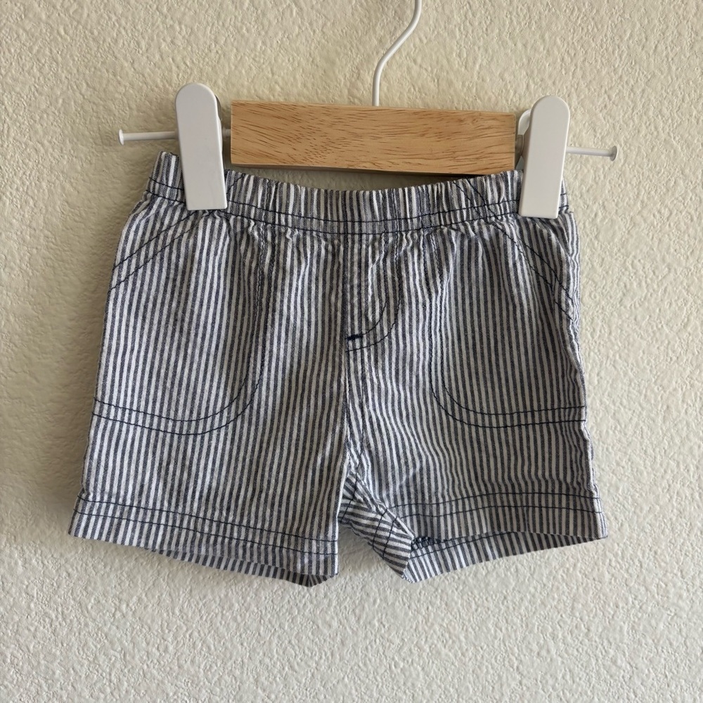 Carter’s 6M Striped Shorts
